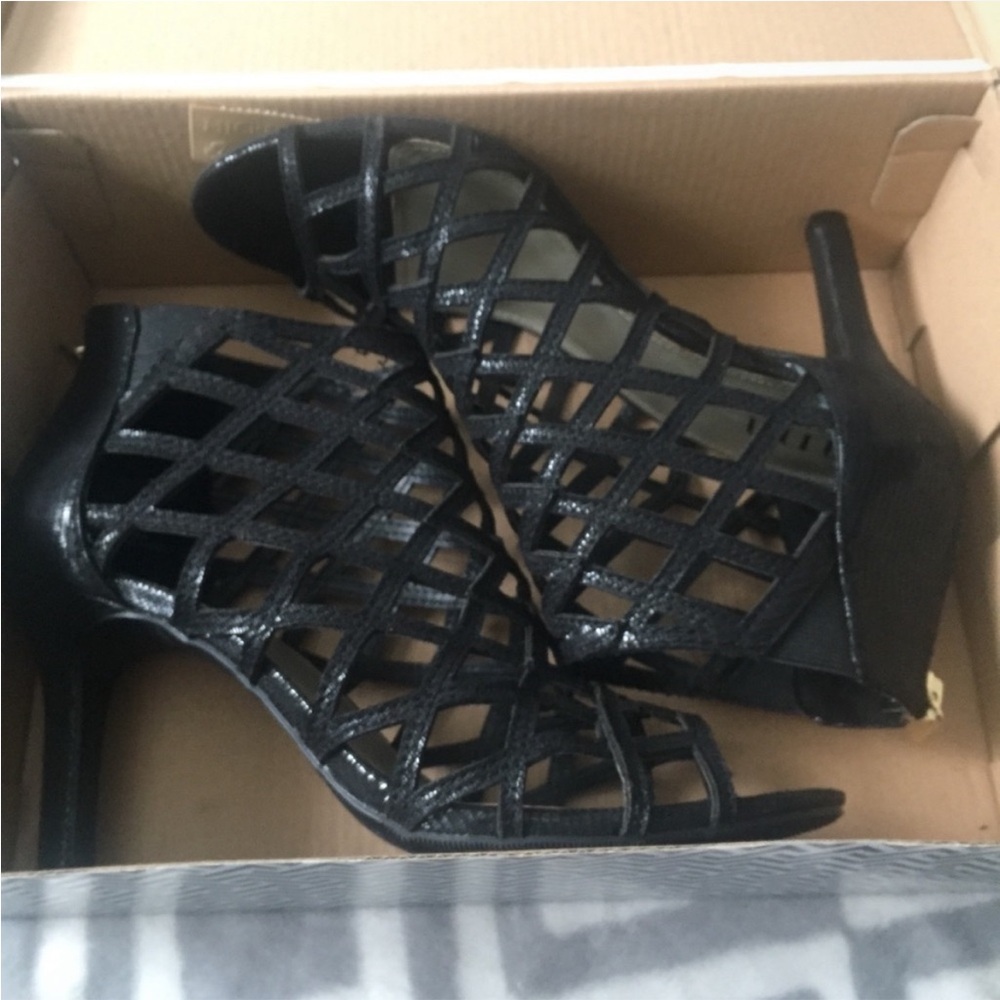 a.n.a caroline black women’s heels